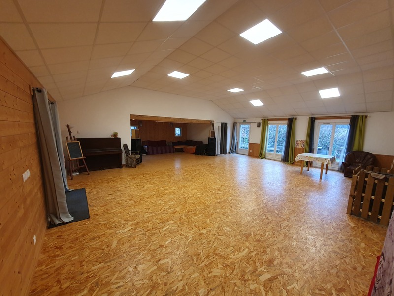 Gite Insolite Lot-et-Garonne 47 salle 100m² + formules hébergement 8/15/22/30/37 p