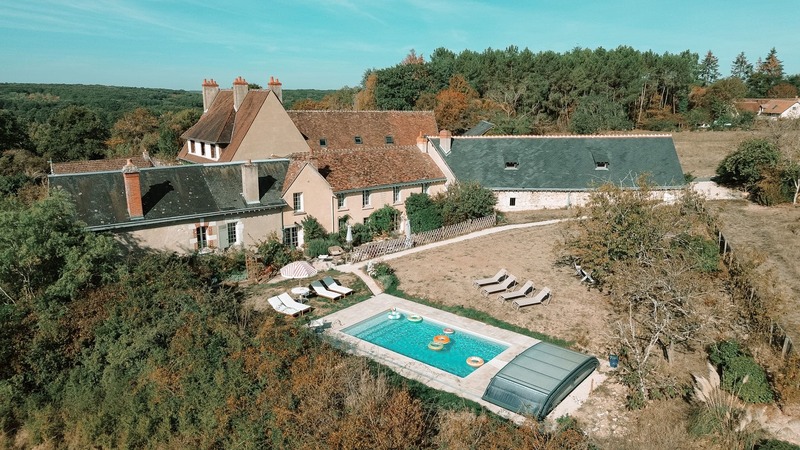 Gite Insolite Loir-et-Cher 41 Ancien monastère - 15 à 25 personnes - piscine 